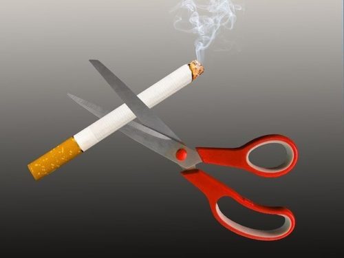 ciseaux coupe cigarette pour arrêter de fumer